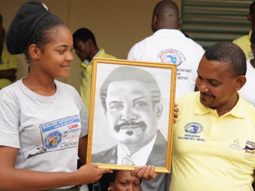 Le pasteur Richner Auguste Fleuri est vu comme un homme de Dieu, modeste et zélé… Le pasteur Richner Auguste Fleuri est vu comme un homme de Dieu, modeste et zélé…