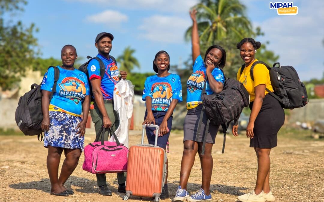 Retraite « Rebâtir l’autel »: plus de 10 000 jeunes en Haïti prient malgré l’insécurité